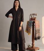 black solid a-line design features pintuck pleats kurta palazzo set