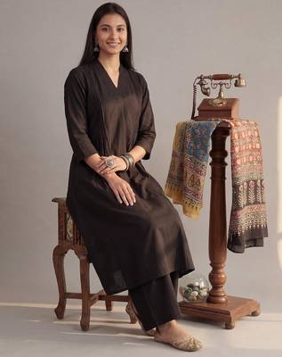 black solid a-line design features pintuck pleats kurta palazzo set 4