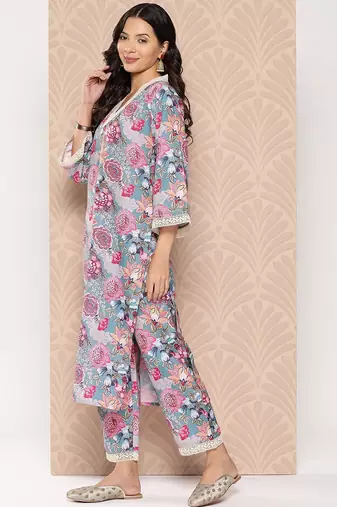 Floral Printed Regular Kurta with Trousers