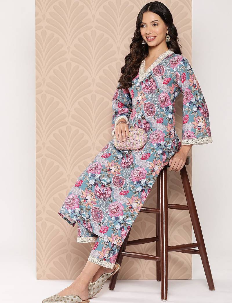Floral Printed Regular Kurta with Trousers