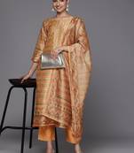 Women Coral Printed Regular Chanderi Silk Kurta with Trousers & With Dupatta