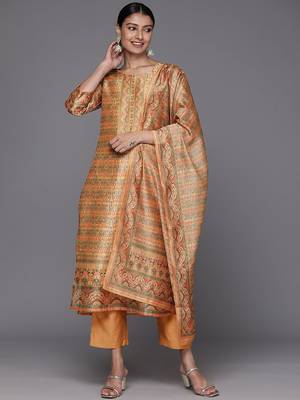Women Coral Printed Regular Chanderi Silk Kurta with Trousers & With Dupatta 5