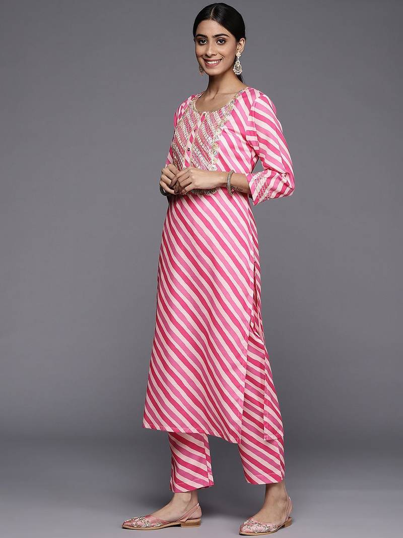 Leheriya Printed Gotta Patti Kurta with Trousers & Dupatta