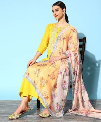 Women Solid Viscose Rayon Hyper Texture Kurta Set 1