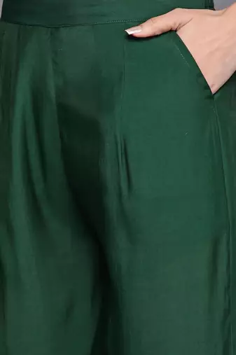 Women Green Ethnic Motifs Embroidered Gotta Patti Kurta with Trousers & With Dupatta