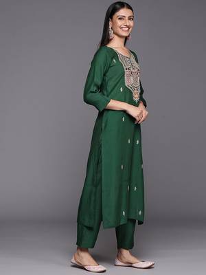 Women Green Ethnic Motifs Embroidered Gotta Patti Kurta with Trousers & With Dupatta 6