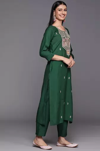 Women Green Ethnic Motifs Embroidered Gotta Patti Kurta with Trousers & With Dupatta
