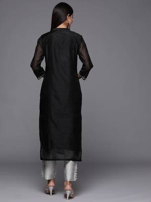 Women Floral Yoke Design Chanderi Silk Straight Kurta with Trousers 6