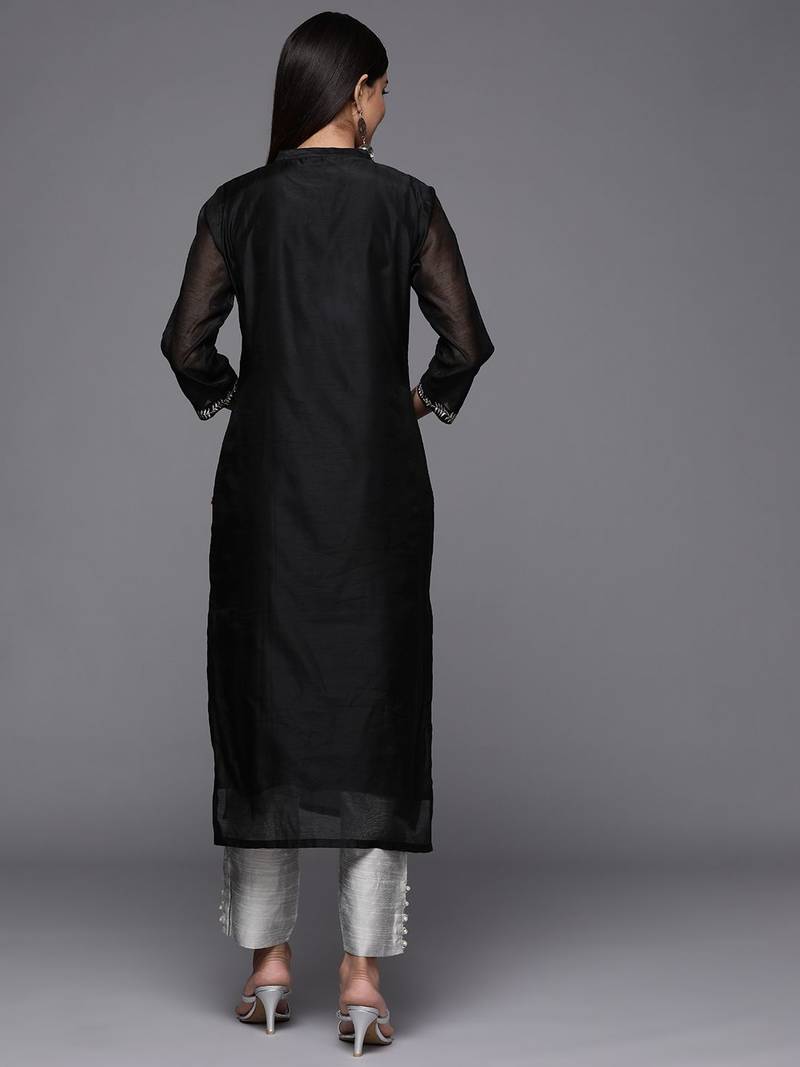 Women Floral Yoke Design Chanderi Silk Straight Kurta with Trousers