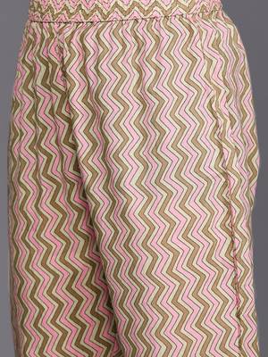 Women Green & Pink Floral Printed Pure Cotton Kurta with Trousers & Dupatta 3