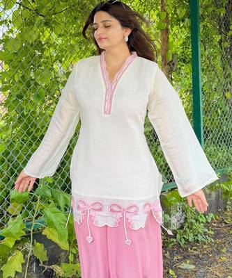 White&pink silk blend readymade suit with embroidery work 2