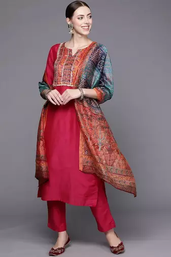 Women Fuchsia Yoke Design Kurta with Trousers & With Dupatta