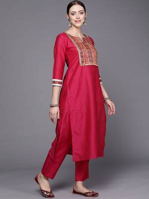 Women Fuchsia Yoke Design Kurta with Trousers & With Dupatta 5