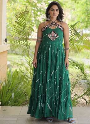 Green georgette readymade anarkali suit with laheriya & kutchi work 1