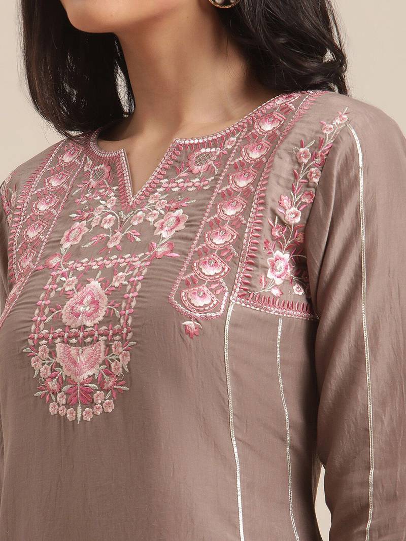 Women Beige & Pink Floral Yoke Design Regular Kurta With Trousers & Dupatta