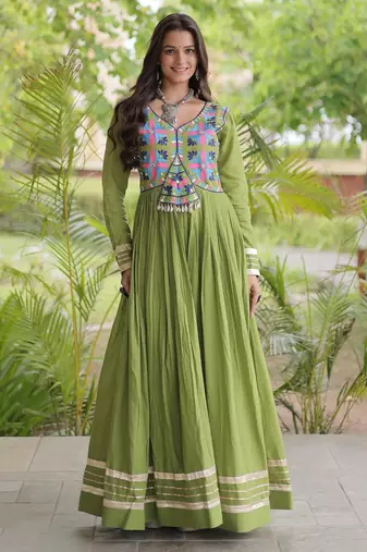 P green cotton readymade anarkali suit with thread embroidery work