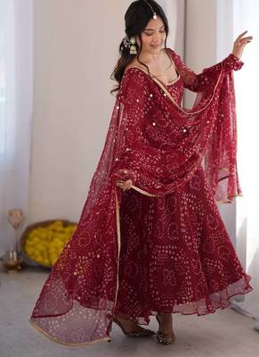 Women maroon bandhani print anarkali kurta with pent & dupatta 2