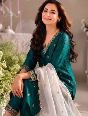 Women teal green embroidered straight kurta with pant & dupatta set 2