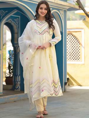 Mirror Embroidered Anarkali Kurta Paired With Trousers & Dupatta 5