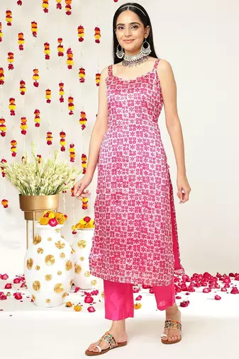 Women Batik Abstract Print Shoulder Straps Straight Kurta With Trousers & Dupatta