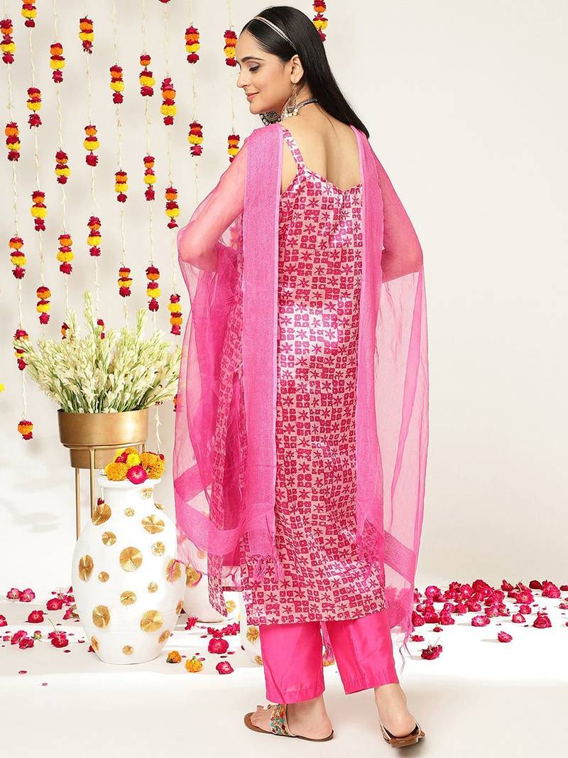Women Batik Abstract Print Shoulder Straps Straight Kurta With Trousers & Dupatta