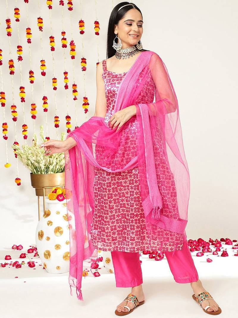 Women Batik Abstract Print Shoulder Straps Straight Kurta With Trousers & Dupatta