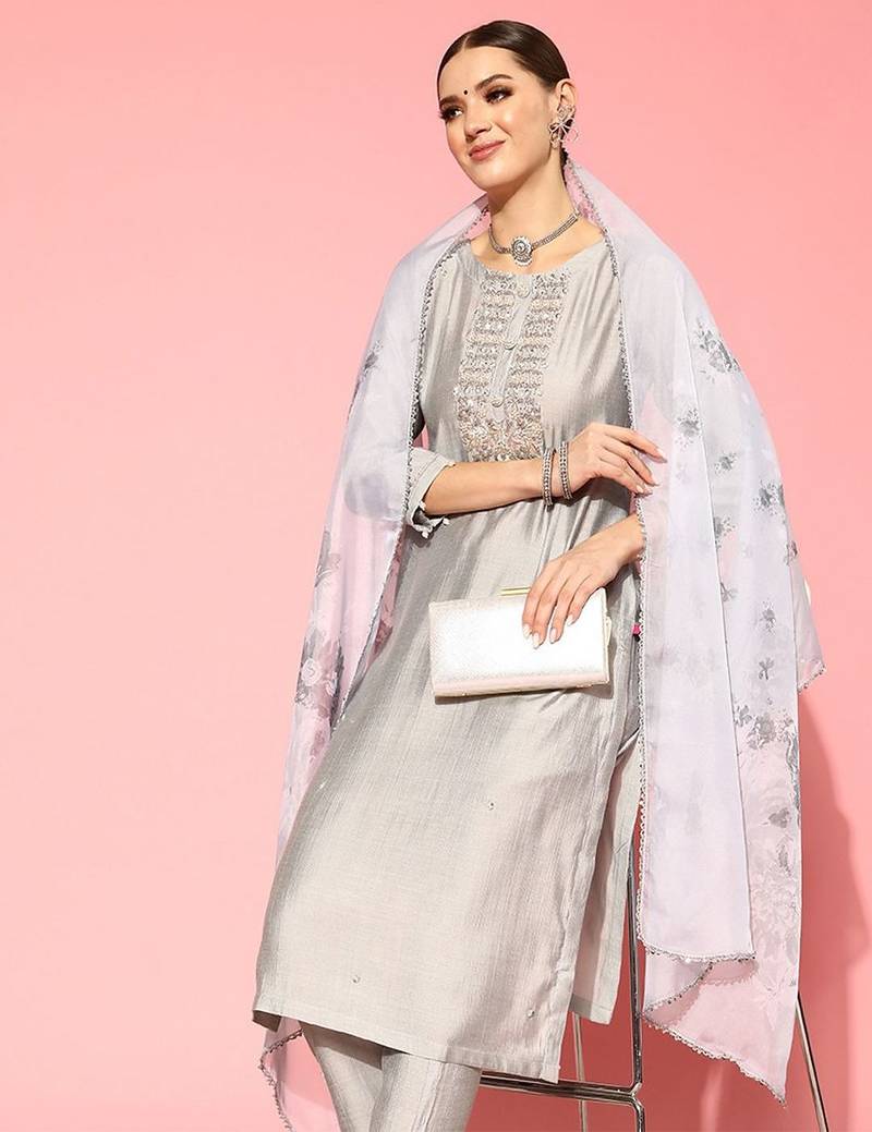 Floral Embroidered Regular Beads and Stones Kurta with Trousers & Dupatta