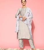 Floral Embroidered Regular Beads and Stones Kurta with Trousers & Dupatta