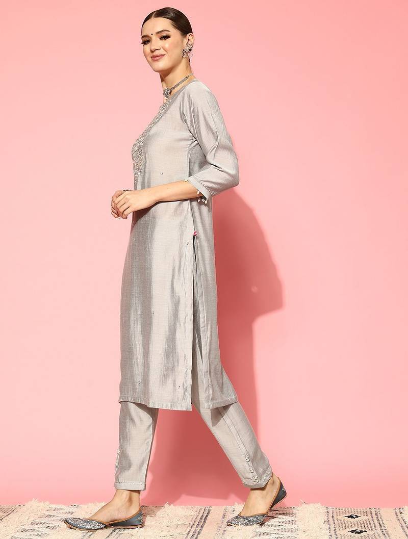 Floral Embroidered Regular Beads and Stones Kurta with Trousers & Dupatta