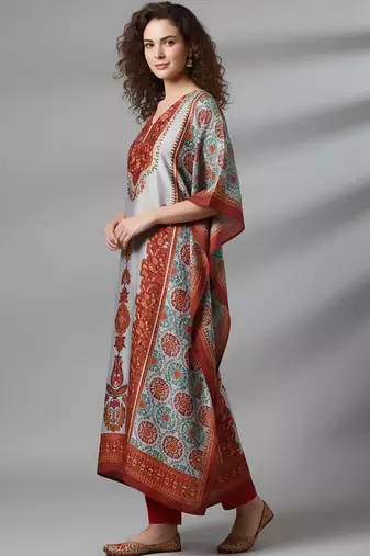 Women Ethnic Motifs Printed Regular Kurta with Trousers