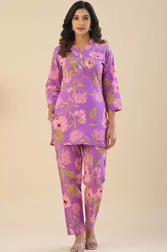 Lavendar Floral Printed Mandarin Collar Straight Pure Cotton Kurta With Trousers