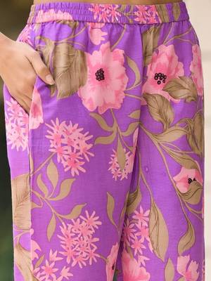 Lavendar Floral Printed Mandarin Collar Straight Pure Cotton Kurta With Trousers 5