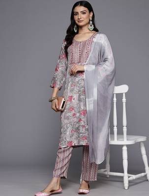 Floral Embroidered Thread Work Kurta With Trousers & Dupatta 7