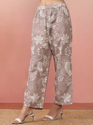 Floral Printed Kurta with Trousers 7