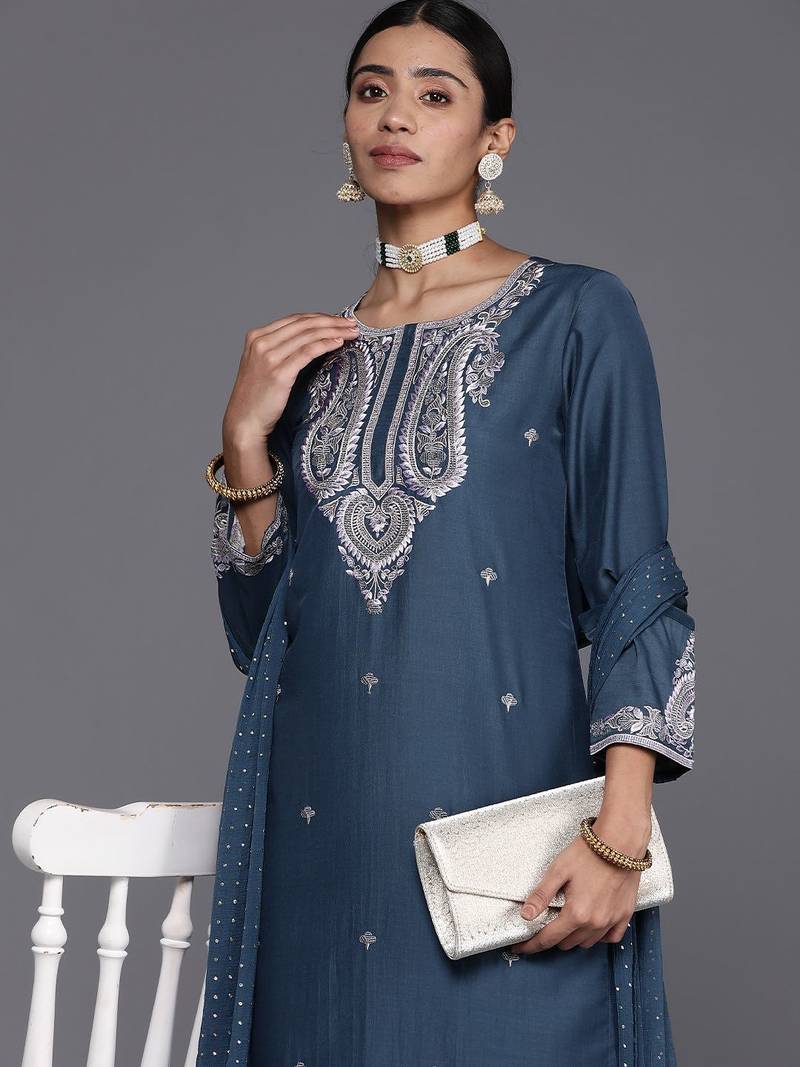 Ethnic Motifs Embroidered Regular Sequinned Kurta with Trousers & With Dupatta