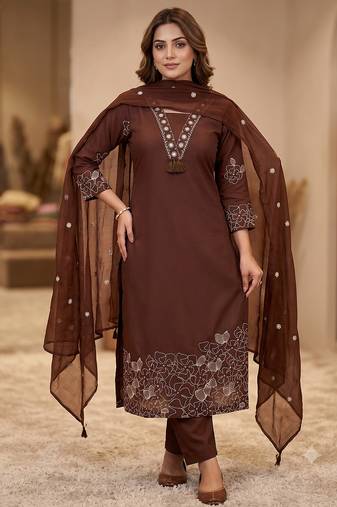 Women embroidered v-neck kurta with pant and dupatta set