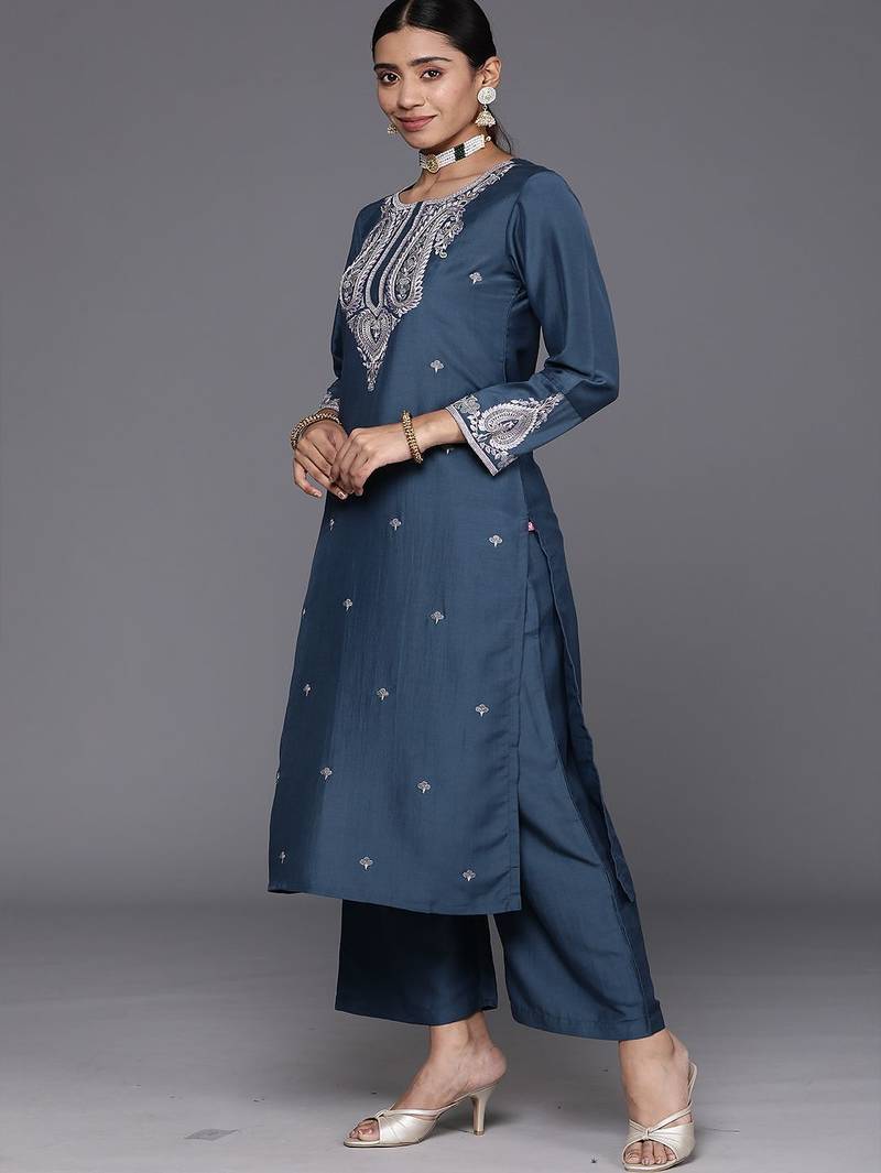 Ethnic Motifs Embroidered Regular Sequinned Kurta with Trousers & With Dupatta