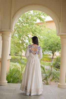 White cotton readymade anarkali suit with thread embroidery work 2