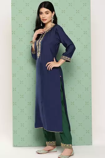 Women Ethnic Motifs Yoke Design Regular Kurta with Trousers & With Dupatta