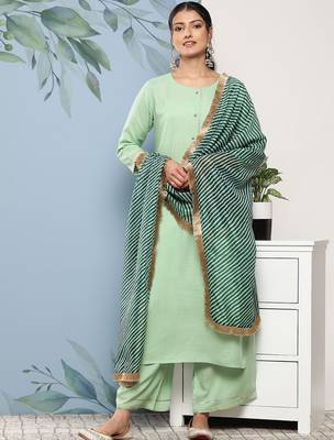 Women Green Kurta with Palazzos & With Dupatta 1