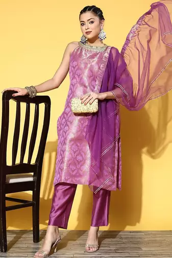 Women Floral Silk Blend Woven Metallic Kurta Set