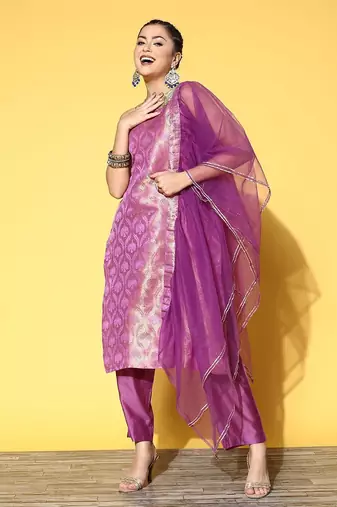Women Floral Silk Blend Woven Metallic Kurta Set