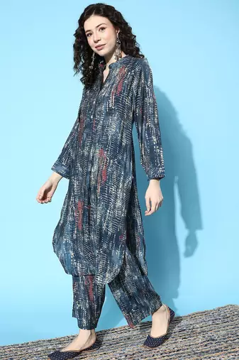 Dyed Regular Kurta with Trousers