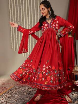 Floral Printed V-Neck Empire A-Line Kurta & Trousers With Dupatta 1