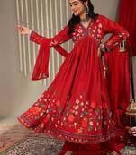 Floral Printed V-Neck Empire A-Line Kurta & Trousers With Dupatta