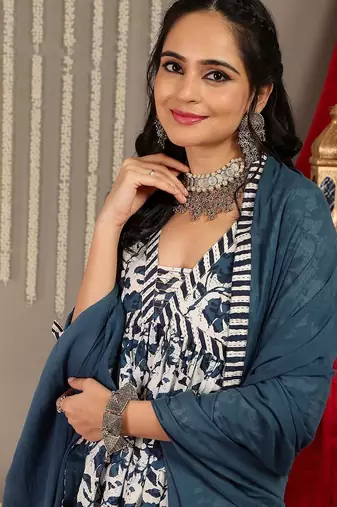 Floral Printed V-Neck Pure Cotton Empire A-Line Kurta & Palazzo With Dupatta