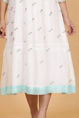 White chanderi gathered dress with embroidery 3