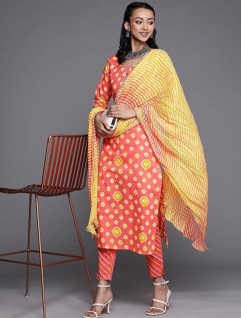 Women Peach-Coloured Ethnic Motifs Printed Gotta Patti Cotton Kurta Set