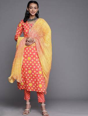 Women Peach-Coloured Ethnic Motifs Printed Gotta Patti Cotton Kurta Set 5