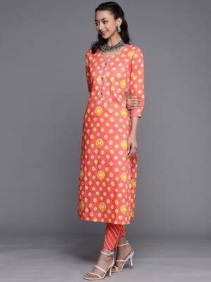 Women Peach-Coloured Ethnic Motifs Printed Gotta Patti Cotton Kurta Set 6
